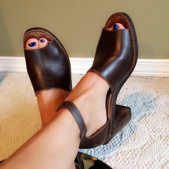 Heels 👠 - Picture 4 of 5